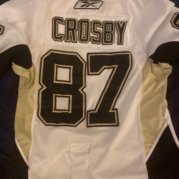 Pittsburgh penguins Crosby jersey - Picture 2 of 2
